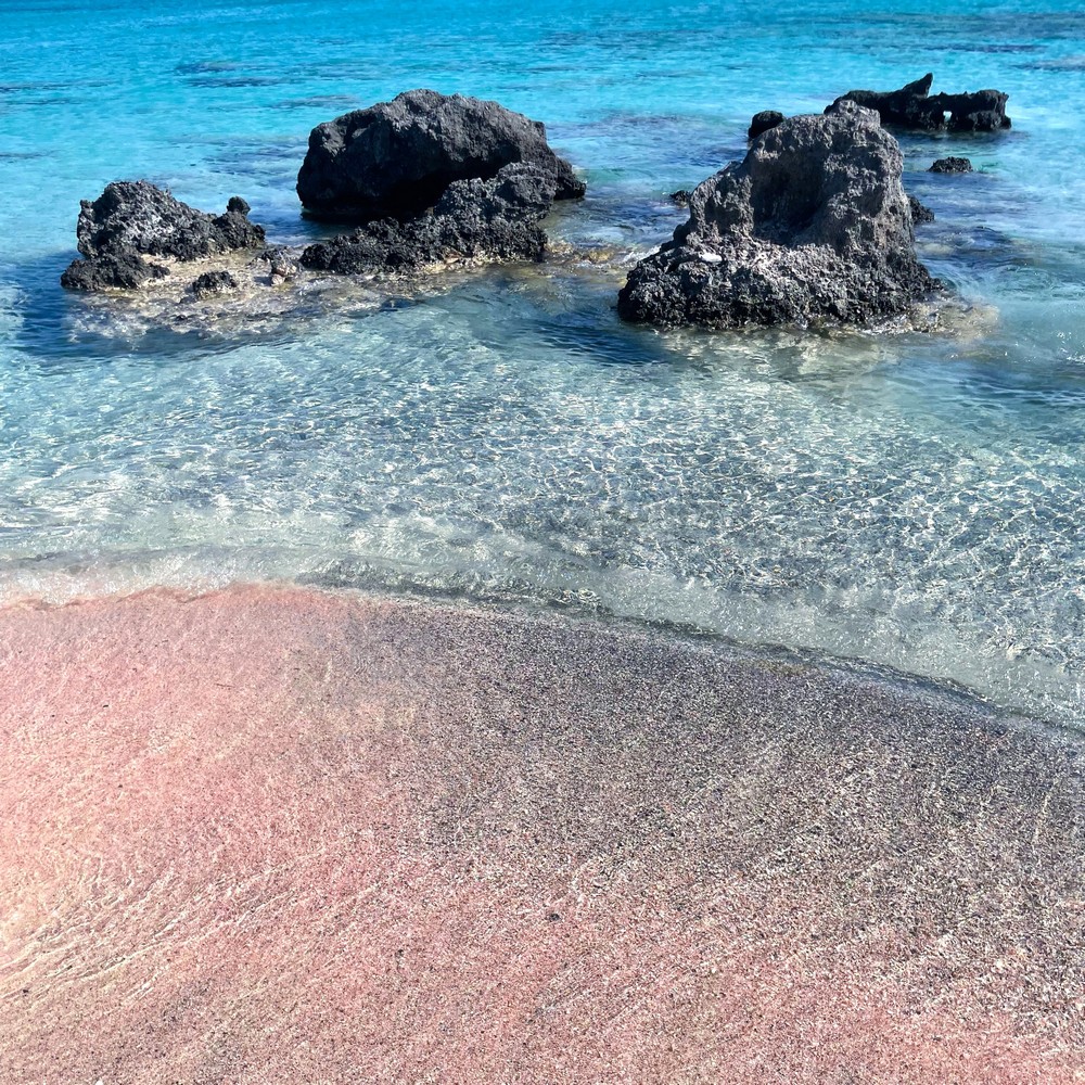 ellafonissi pink beach